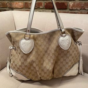 Gucci tribeca tassel tote bag 🤎🤍